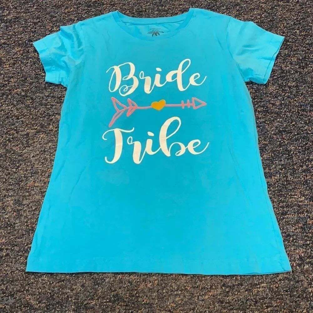 Modern Gypsy Apparel Tee sz. M